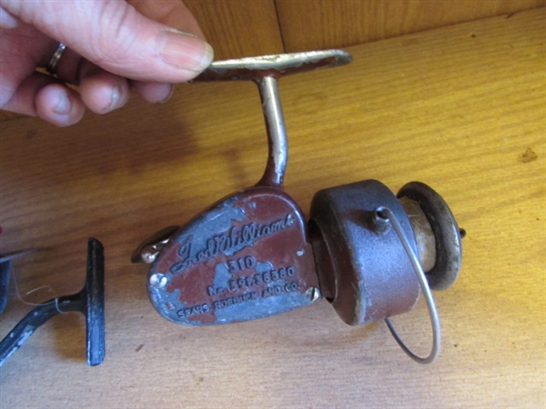 4 FISHING REELS