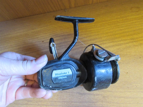4 FISHING REELS