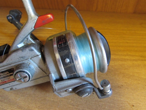 4 FISHING REELS