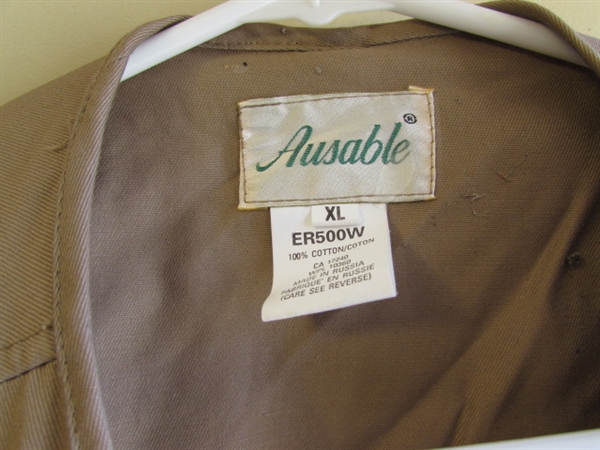 XL FISHING VEST - LIKE NEW
