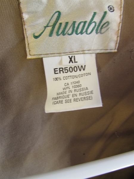 XL FISHING VEST - LIKE NEW