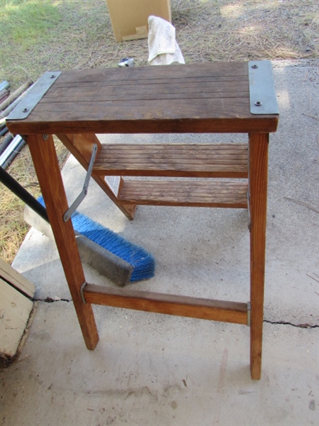 WOODEN STEP STOOL & PUSH BROOM