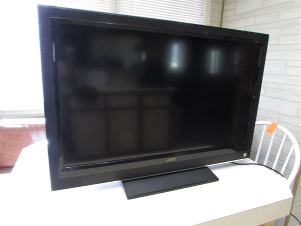 37 VIZIO FLAT SCREEN TV - NO REMOTE