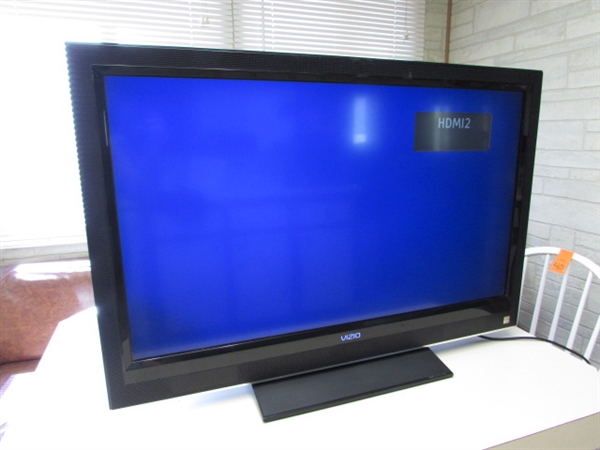 37 VIZIO FLAT SCREEN TV - NO REMOTE