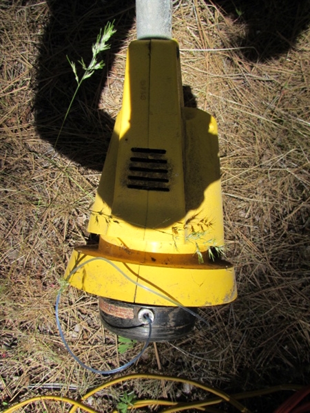 2 GAS POWERED & 1 ELECTRIC STRING TRIMMERS & EXTENSION CORDS