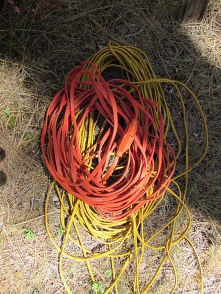 2 GAS POWERED & 1 ELECTRIC STRING TRIMMERS & EXTENSION CORDS