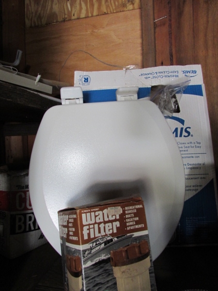LARGE ASSORTMENT OF BATHROOM RELATED ITEMS