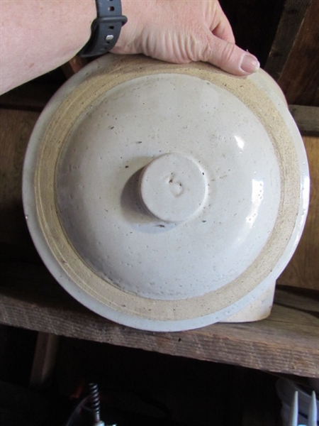 #3 STONEWARE CROCK DRINK DISPENSER W/LID