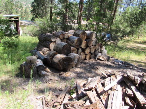 4 ROWS OF SEASONED FIREWOOD IN ROUNDS