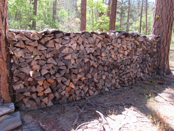 SPLIT SEASONED FIREWOOD
