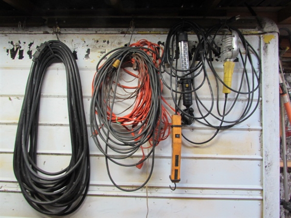 EXTENSION CORDS & TASK LIGHTS