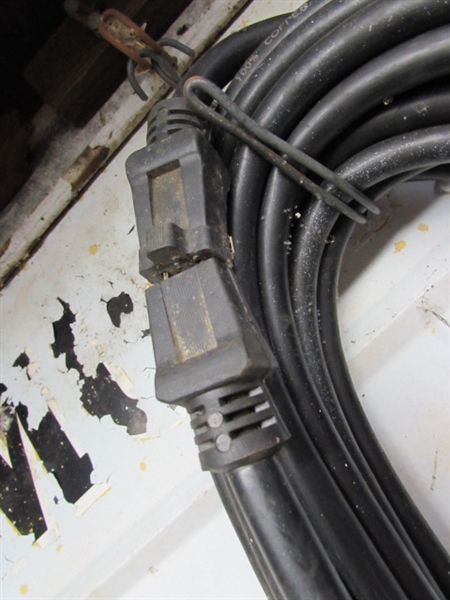 EXTENSION CORDS & TASK LIGHTS