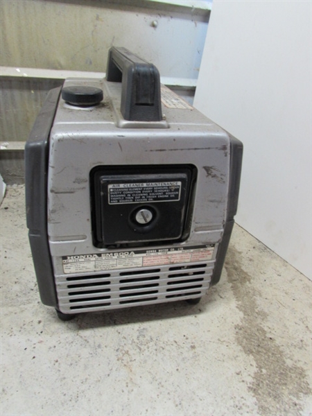 HONDA EM600 PORTABLE GENERATOR - HAS COMPRESSION