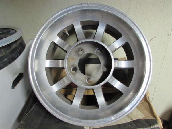 SET OF ALUMINUM WHEELS - 5 LUG 15X8