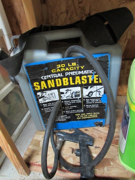 PORTABLE SANDBLASTER, SAND & COVER CLOTH