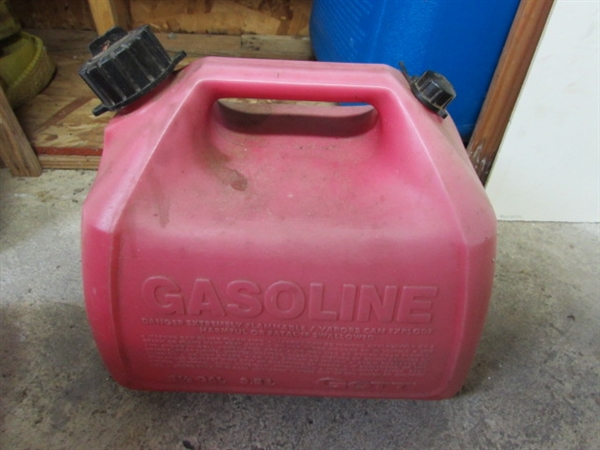 FUEL CANS - 1 HAS FUEL