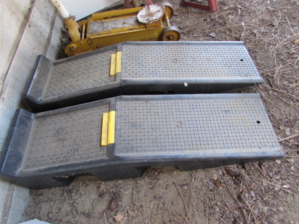 PLASTIC CAR RAMPS, FLOOR JACK & JACK STANDS