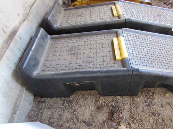 PLASTIC CAR RAMPS, FLOOR JACK & JACK STANDS