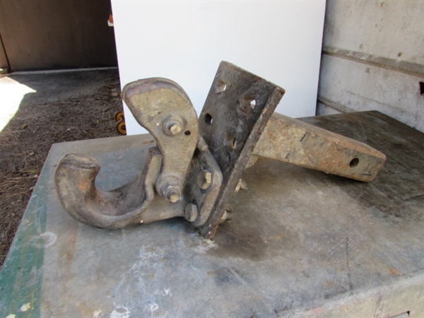 PINTLE HITCH