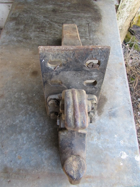 PINTLE HITCH