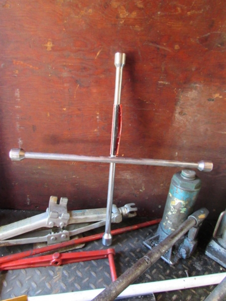 2 HYDRAULIC BOTTLE JACKS, WHEEL CHOCKS, STAR WRENCH & MORE