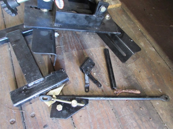 TRANSMISSION HOLDER - UNKNOWN IF COMPLETE