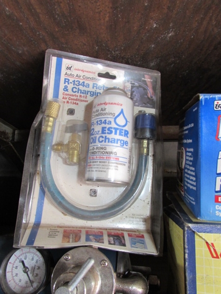SPRAY GUN, AIR CONTROL UNIT & AC RECHARGING ITEMS