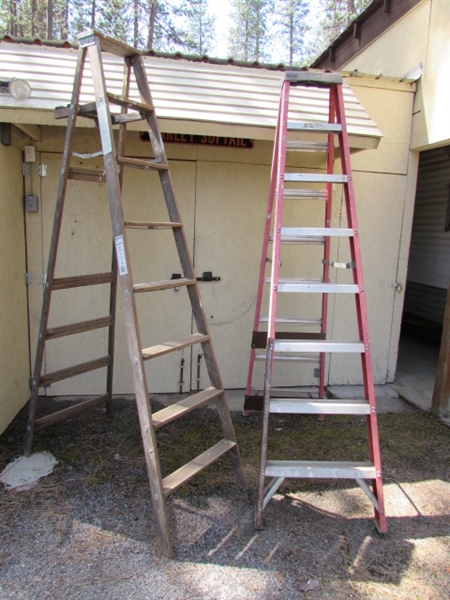 8' WOOD & FIBERGLASS A-FRAME LADDERS