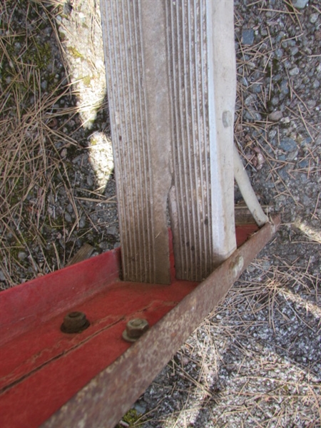 8' WOOD & FIBERGLASS A-FRAME LADDERS