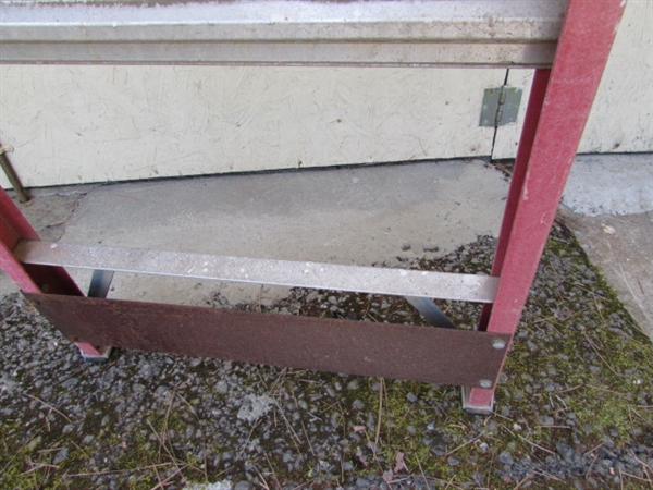 8' WOOD & FIBERGLASS A-FRAME LADDERS