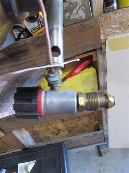 MR. HEATER, TORCH HEADS, CYLINDER GAS & MORE