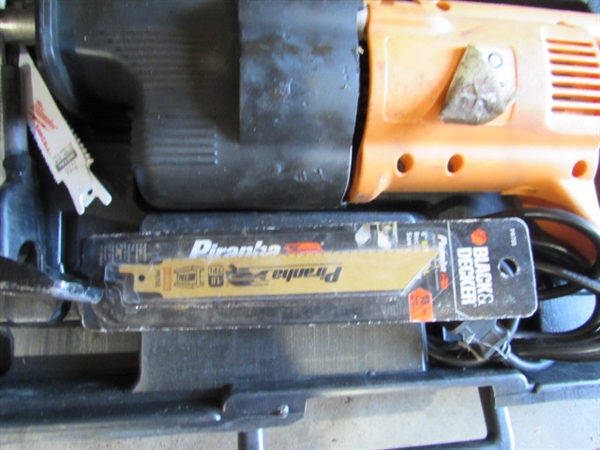 CHICAGO ELECTRIC RECIPROCATING SAW IN CASE W/BLADES