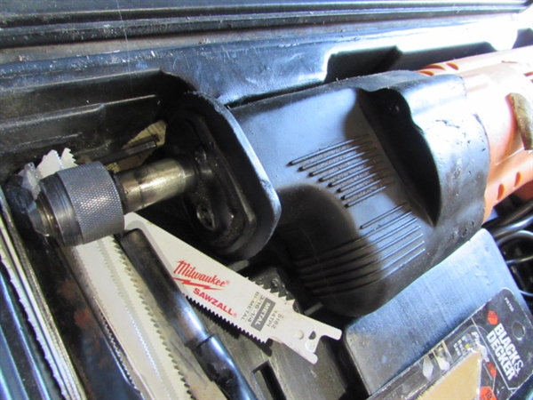 CHICAGO ELECTRIC RECIPROCATING SAW IN CASE W/BLADES