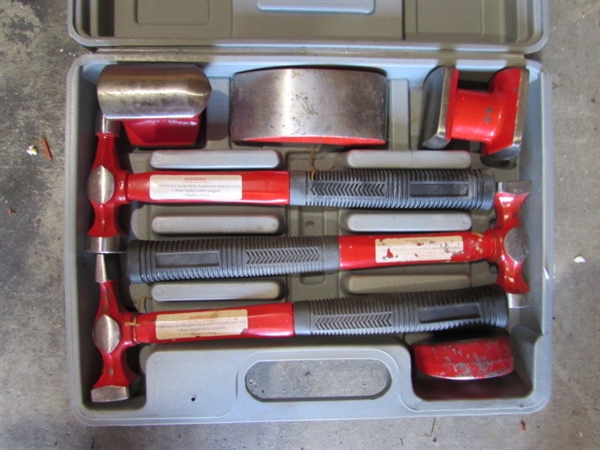PITTSBURGH 7- PIECE BODY & FENDER SET & HAMMERS