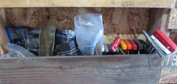 ALLEN WRENCHES & SPECIALTY TOOLS