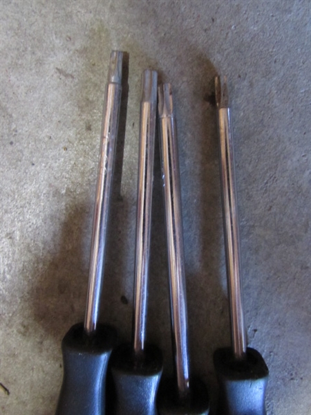 ALLEN WRENCHES & SPECIALTY TOOLS