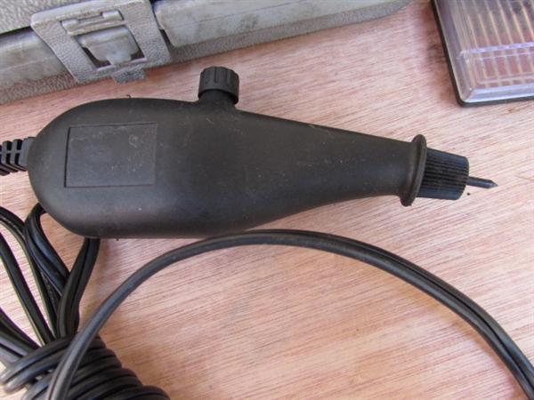 DREMEL TOOL & ACCESSORIES, ELECTRIC ENGRAVER & BLACK & DECKER FLEX SHAFT W/ACCESSORIES