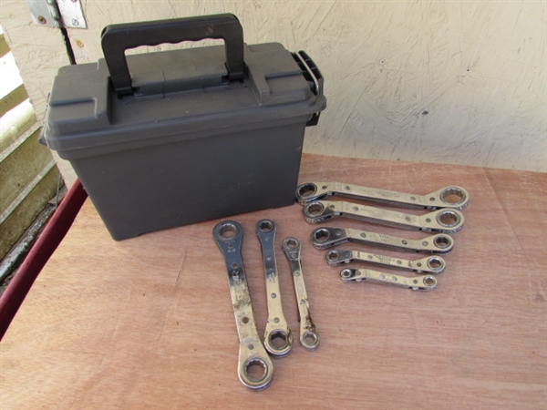 AMMO BOX W/RATCHETING WRENCHES