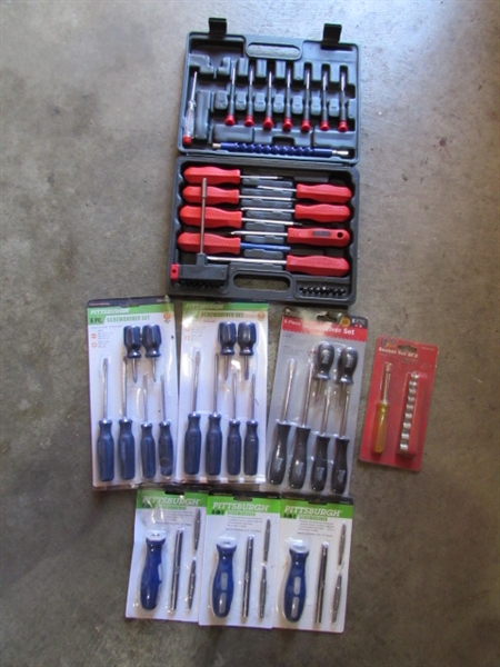 SEVERAL NEW SCREWDRIVER SETS