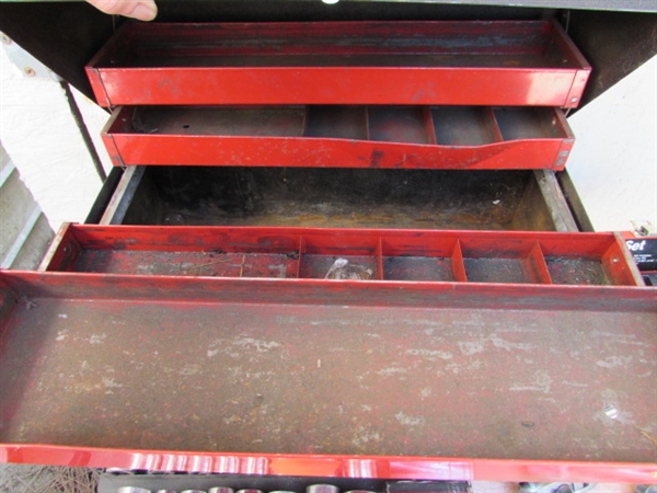 METAL TOOL BOX W/RATCHETS & SOCKET SETS