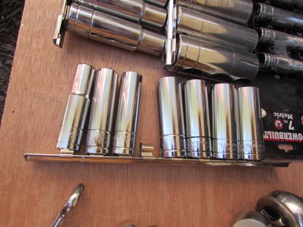 METAL TOOL BOX W/RATCHETS & SOCKET SETS