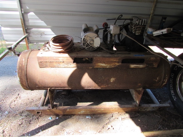LARGE OLD HORIZONTAL AIR COMPRESSOR - WORKS GREAT