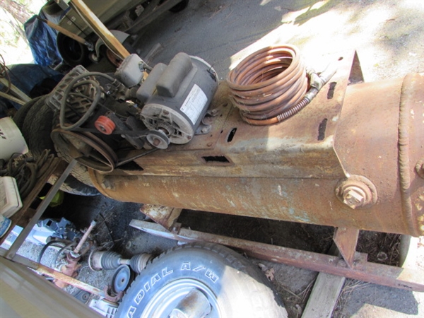 LARGE OLD HORIZONTAL AIR COMPRESSOR - WORKS GREAT