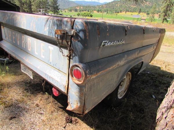 MODIFIED CHEVY PICKUP BED UTILITY TRAILER