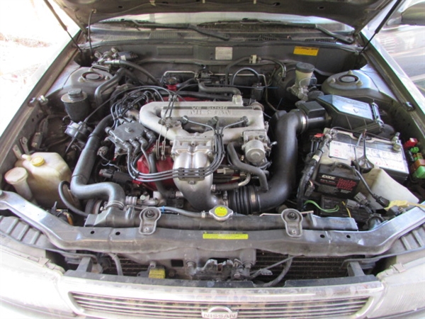 1993 NISSAN MAXIMA - MECHANICS SPECIAL DOES NOT FIRE/RUN - FOR PARTS/REPAIR