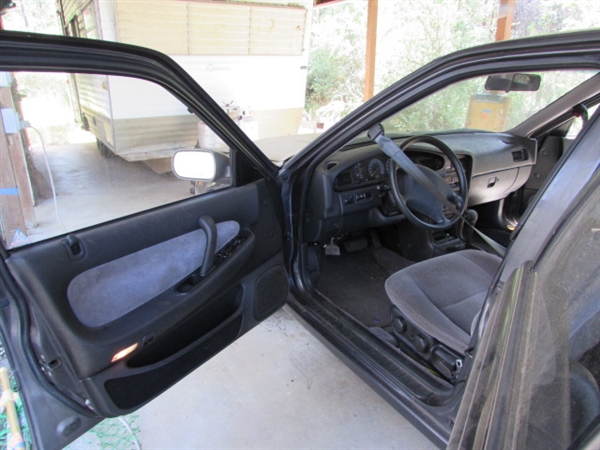 1993 NISSAN MAXIMA - MECHANICS SPECIAL DOES NOT FIRE/RUN - FOR PARTS/REPAIR