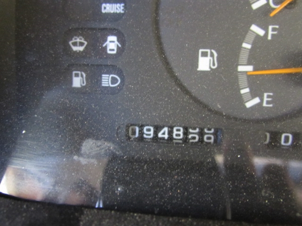 1993 NISSAN MAXIMA - MECHANICS SPECIAL DOES NOT FIRE/RUN - FOR PARTS/REPAIR