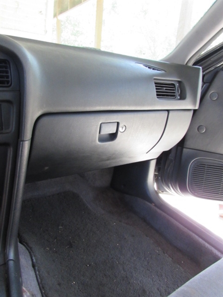 1993 NISSAN MAXIMA - MECHANICS SPECIAL DOES NOT FIRE/RUN - FOR PARTS/REPAIR