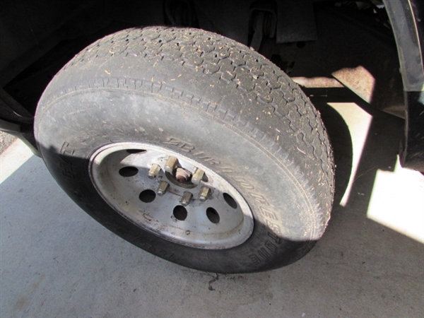 1990 CHEVROLET PICKUP - RUNS - SOLD AS-IS FOR PARTS/REPAIR