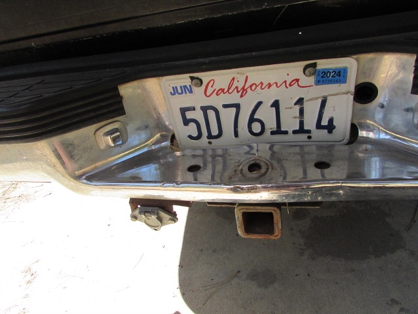1990 CHEVROLET PICKUP - RUNS - SOLD AS-IS FOR PARTS/REPAIR